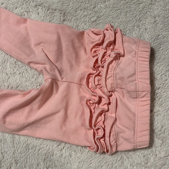 (3 for $10) old navy pink ruffle bum leggings - Picture 4 of 4